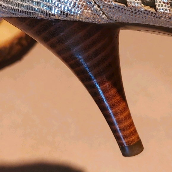 Arturo Chiang Heels - Picture 5 of 5